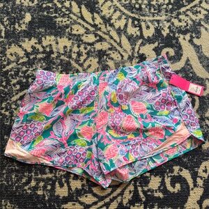 NWT ocean trail short